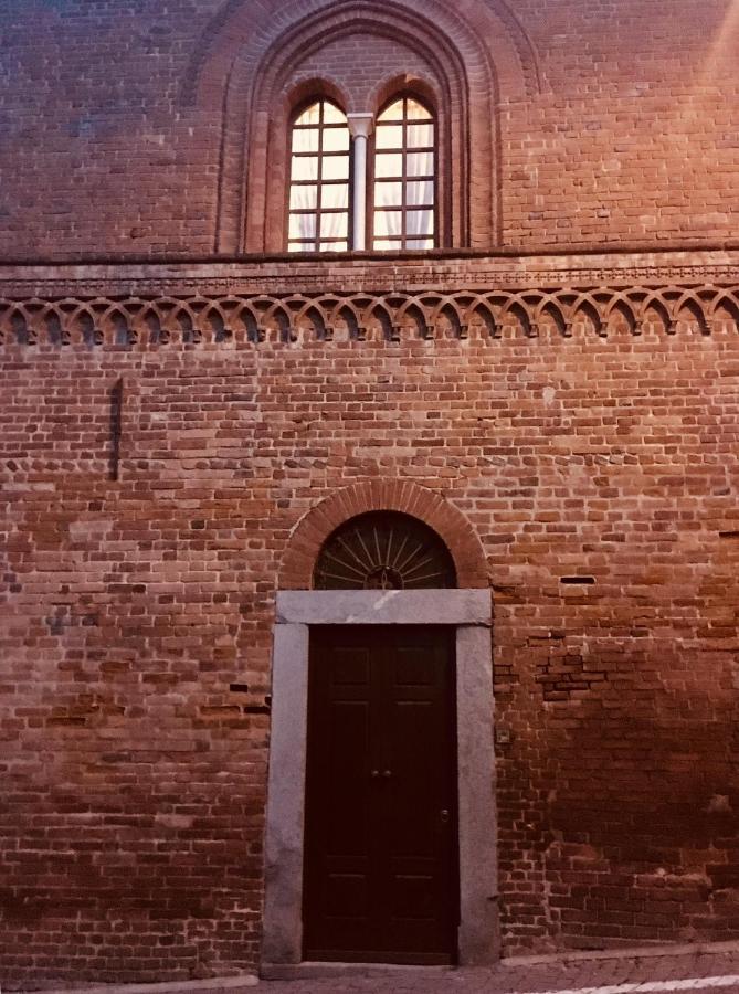 Casa Nel Vicolo - Storie E Dimore Chieri Buitenkant foto